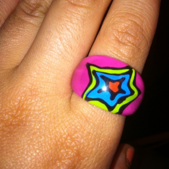 Pink hand painted plastic chunky ring.