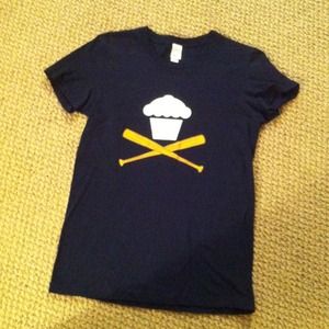 Johnny Cupcakes baseball inspired T-Shirt - Size L