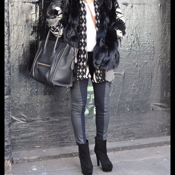 🎉 Host Pick 🎉 Sergio Rossi Gilet Suede Booties - Picture 2 of 2