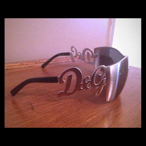 Dolce & Gabbana Aviator Sunglasses