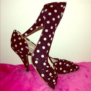 Kitten heel polka dot peep toe shoes