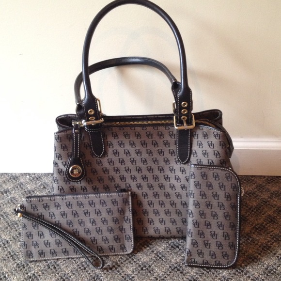 Dooney & Bourke Handbags - Dooney and Bourke Handbag Accessories