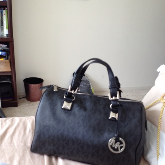 Micheal kors Greyson bag