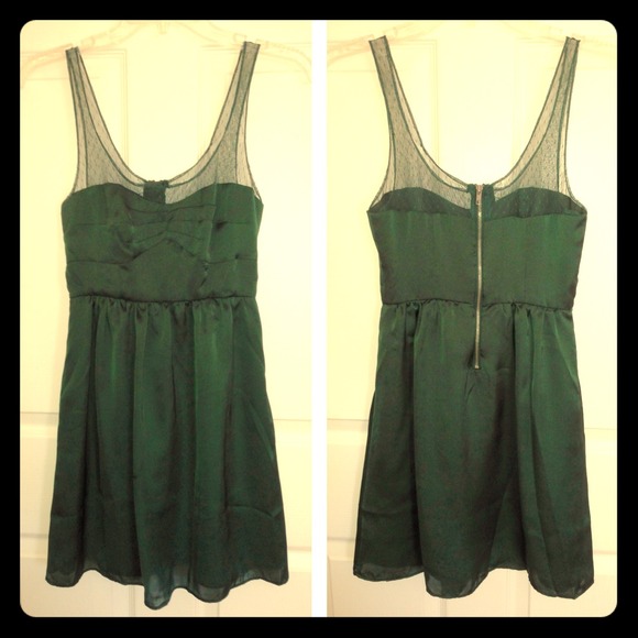 💰SOLD💰Adorable Silky Summer Dress NEVER WORN!