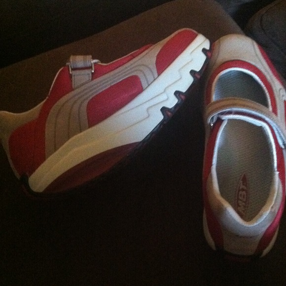 MBT women's toning shoes