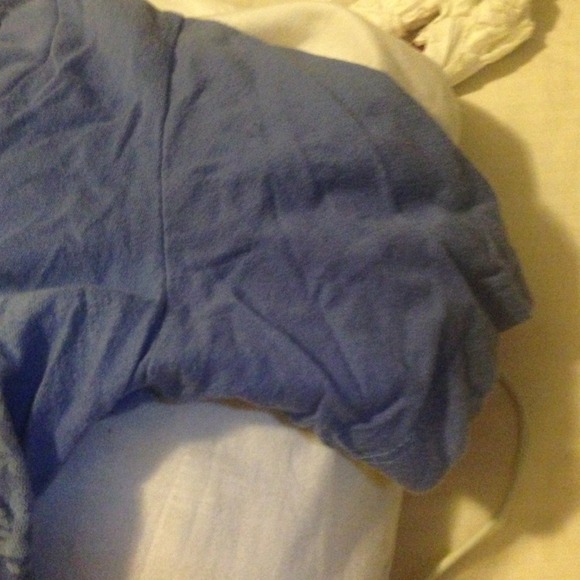 Spark In The Dark Urban Outfitters XS tee - Picture 4 of 4