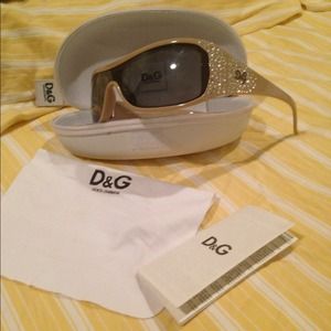 Authentic : Dolce & Gabbana sunglasss