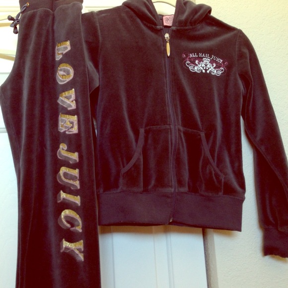🚫SOLD🚫Authentic Juicy Couture Velour Set