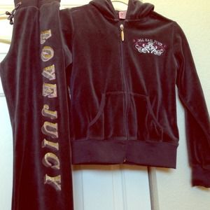 🚫SOLD🚫Authentic Juicy Couture Velour Set