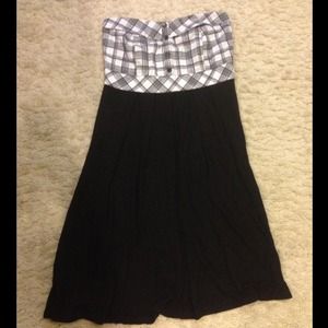 ❗SOLD❗Black and white strapless dress
