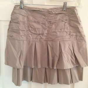 🎉Reduced! Anthropologie khaki pleated skirt