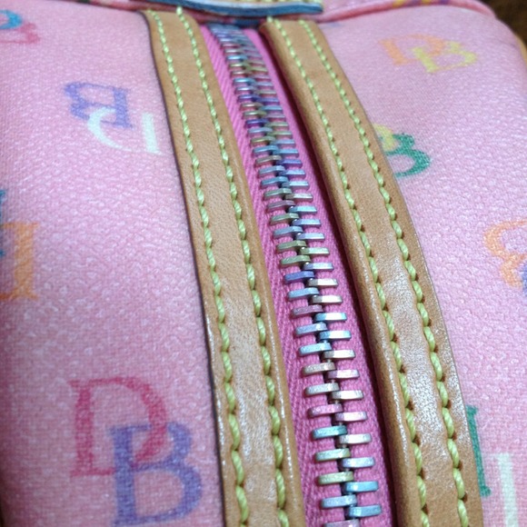 Cotton Candy pink Dooney & Bourke purse - Picture 2 of 3