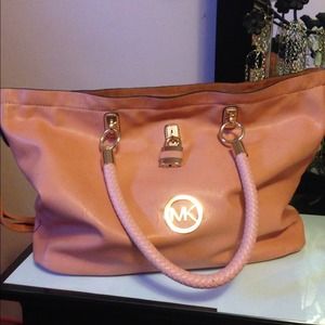 PINK MICHAEL KORS HANDBAG