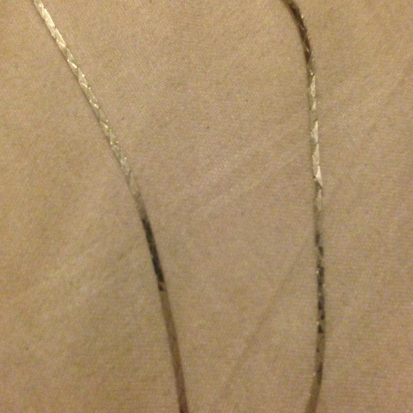 PRICE DROP-Heart bracelet - Picture 4 of 4