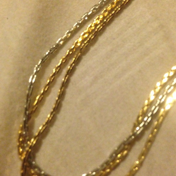 Tri color three strand bracelet - Picture 2 of 4