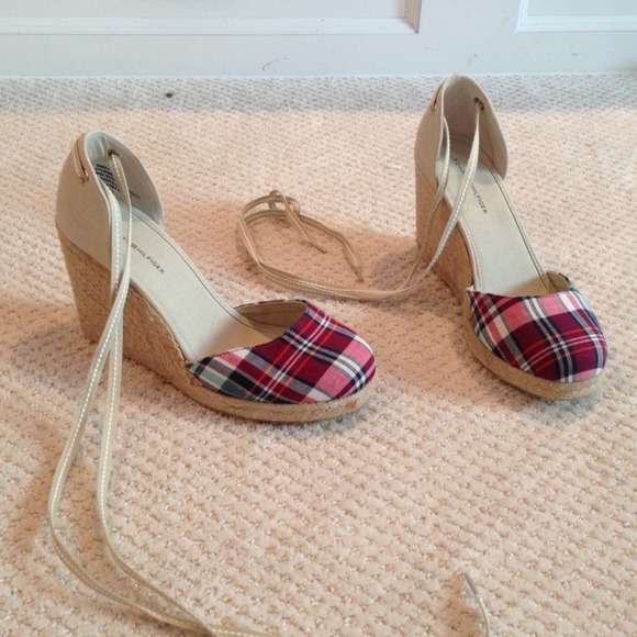 Tommy Hilfiger Red White & Blue Wedges - Picture 4 of 4
