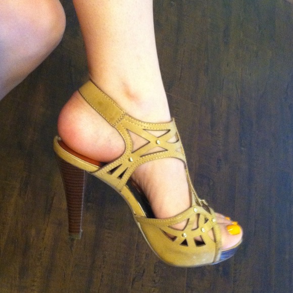 Laser Cut Beige Toned Heels