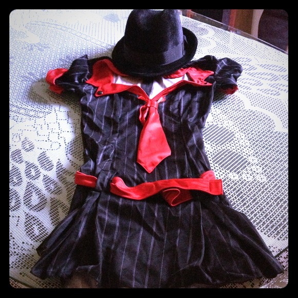 Sexy Mobster costume with hat