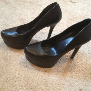 🚫SOLD🚫@krissc2003 Jessica Simpson Waleo size 6.5