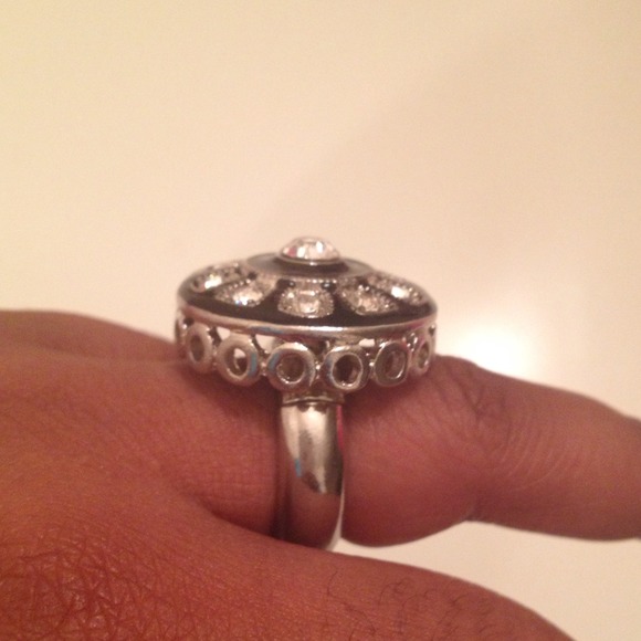 Ring - Picture 3 of 3