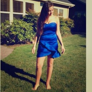 BCBG short blue dress