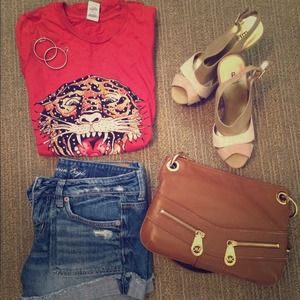 Small Ed Hardy t shirt