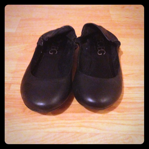 BCBG black flats