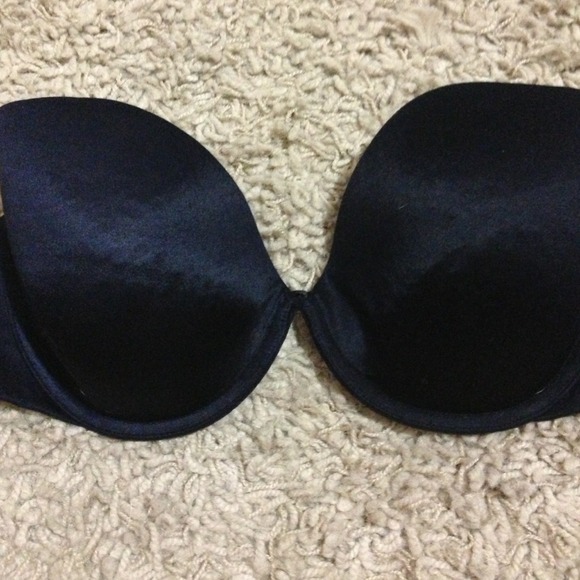 VS "Very Sexy" strapless plunging convertible bra
