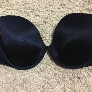 VS "Very Sexy" strapless plunging convertible bra