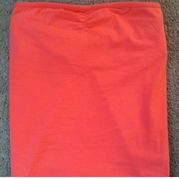 ❌bundled❌Coral basic tube top - Picture 3 of 3