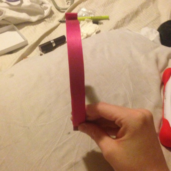 Pink satin bow headband - Picture 3 of 4