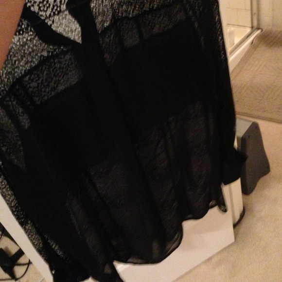 Bebe shirt ✂✂✂ REDUCED - Picture 4 of 4