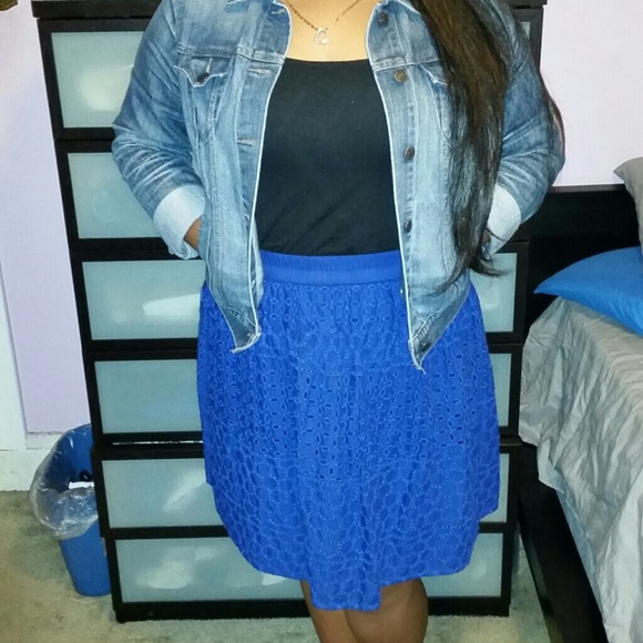 Bundled!! Eyelet Blue Skirt - Picture 4 of 4