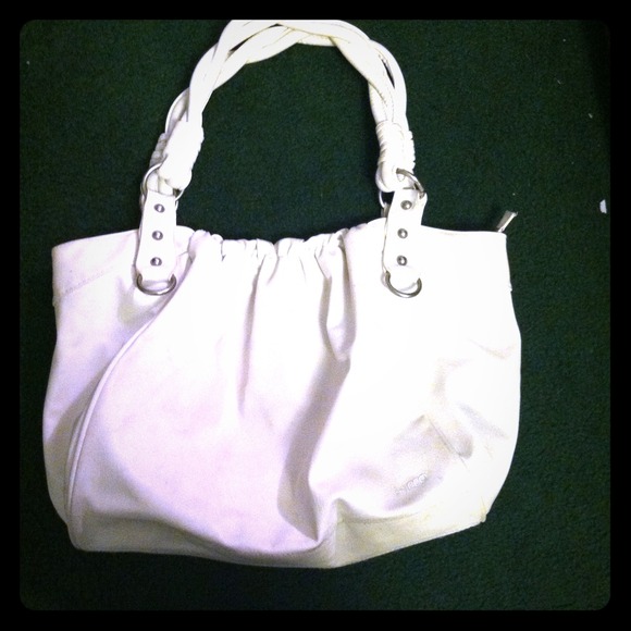 Kirra over the shoulder handbag