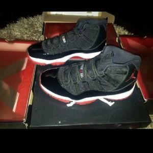 Bred 11s