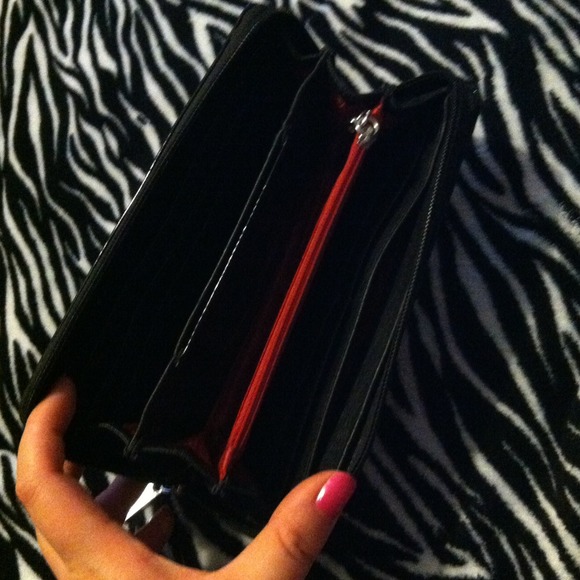 Grace Adele zip around wallet - Picture 2 of 3