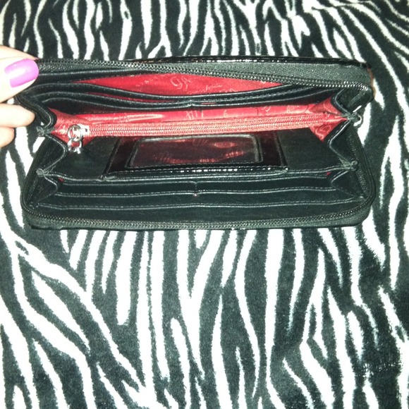 Grace Adele zip around wallet - Picture 3 of 3