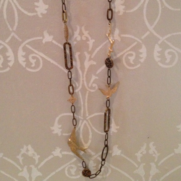 Gold Bird Necklace - Picture 4 of 4