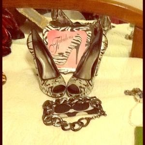 Beautiful Coach Ashley collection heels! Red $70