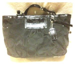 🎀TRADE W/ DENISA🎀Authentic Coach purse