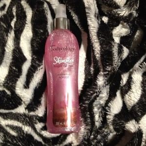 Shimmer fragrance mist- enchanted Forrest 8 fl oz