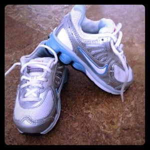 Toddler blue and pink Nike shox and ae Capri