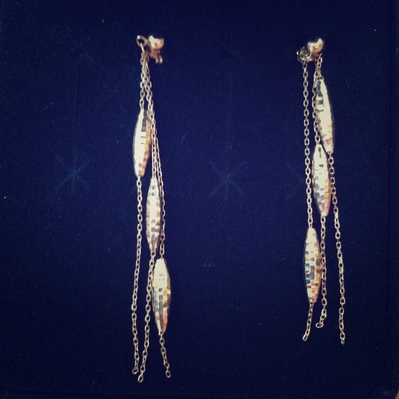 Gold Earrings NWOT
