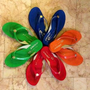DKNY Flip Flops