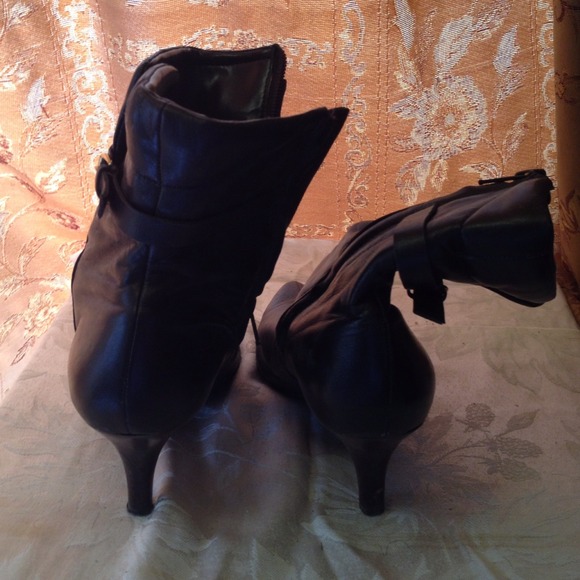 Booties - Picture 3 of 4