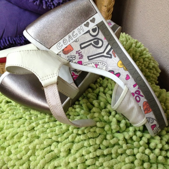 Used coach poppy wedge 8.5 - Picture 3 of 4