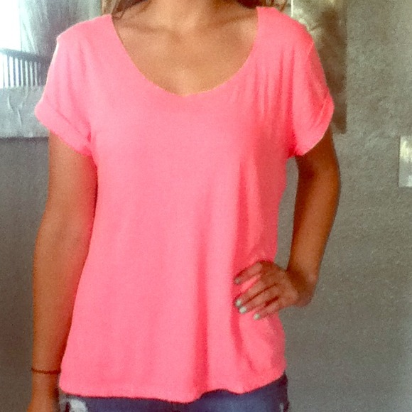 ❌SOLD❌Victioras secret PINK neon open back top