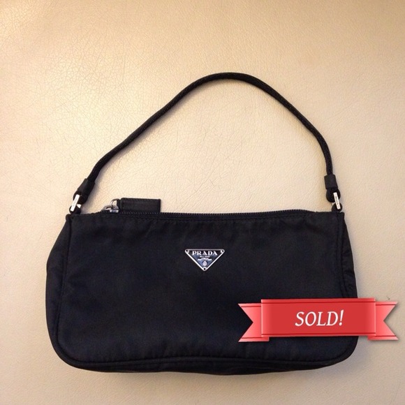 🔴SOLD🔴Authentic Prada Nylon Wristlet-Clutch