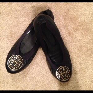 Black flats-Caroline style