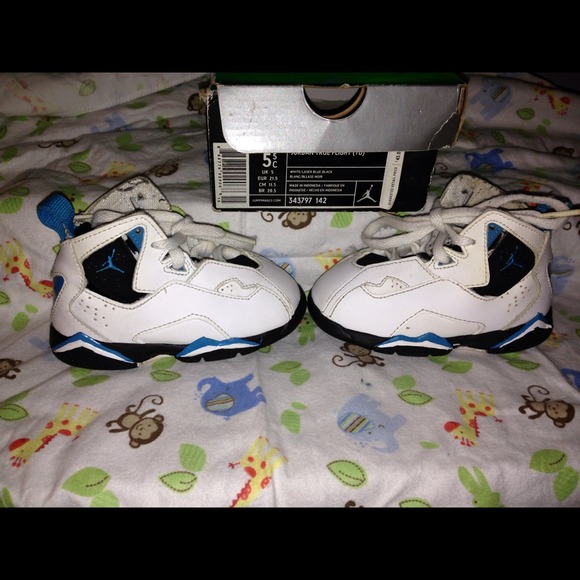 👶Jordan True Flights👶